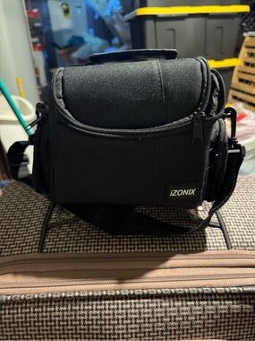 Camera & Laptop Bag Bundle – Vivitar, iZONIX & ThinkPad Bags